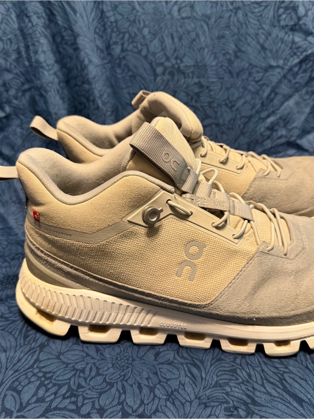On Running Men's Mid-Top Sneakers in Sand/Beige